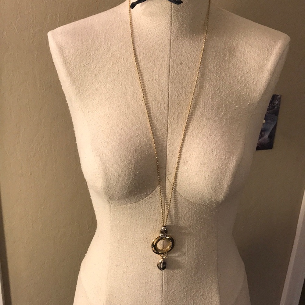 Beautiful gold like necklace